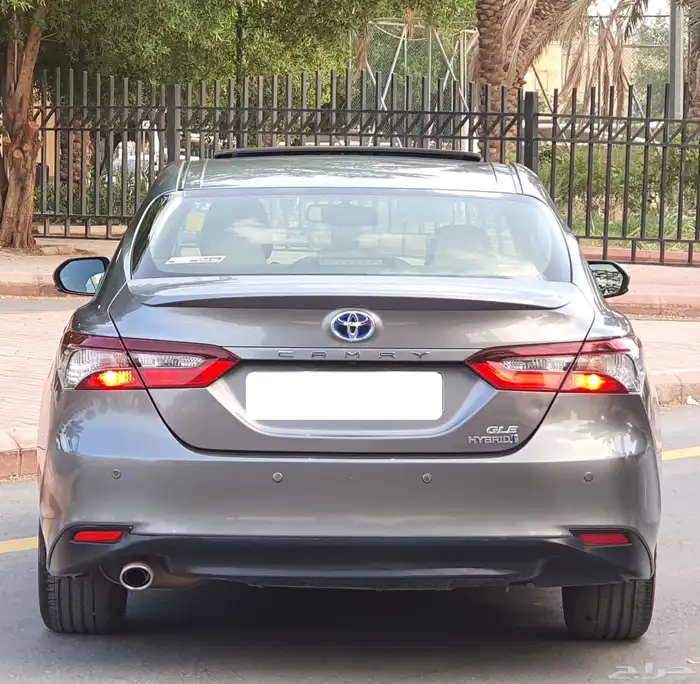 تويوتا كامري 2022 GLE فل هايبرد سعودي 8