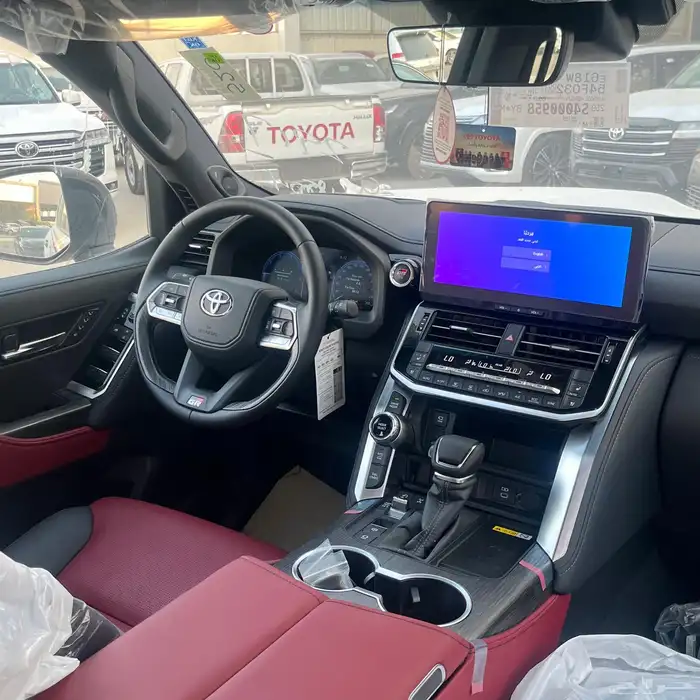 تويوتا لاند كروزر GRS هايبرد 2025 9