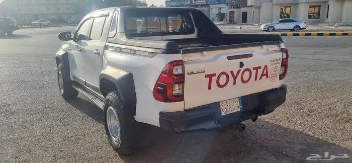 هايلوكس دبل 2016 ملكزز 430 مجهز للبر 4