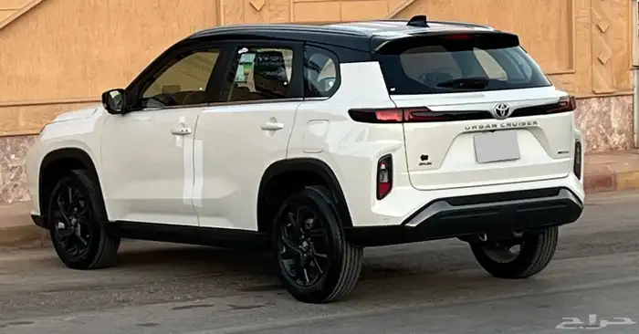 تويوتا اوربان كروزر GXL 2025 ( فل كامل ) 5