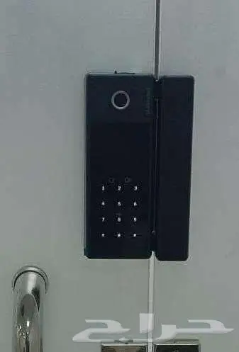 قفل ذكي  قفل وفتح ابواب زجاج  قفل باب زجاج ذكي 1