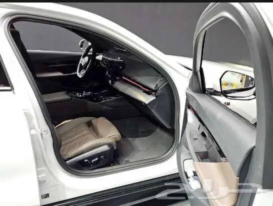 BMW520i موديل 2024الميموني للاستيراد بكوريا 7