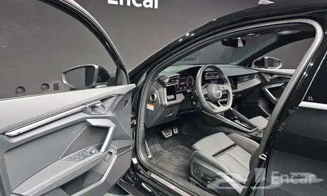 اودي A3 اس لاين 2025 وارد كوريا 9