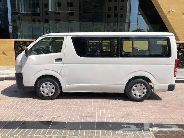 للبيع باص تويوتا نظيف 2009 1