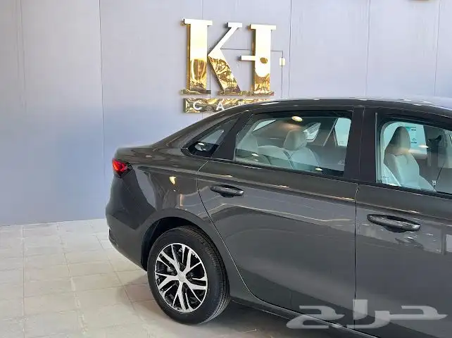 جيلي امجرند استاندر 2025 2