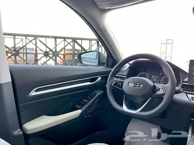 جيلي امجرند استاندر 2025 8