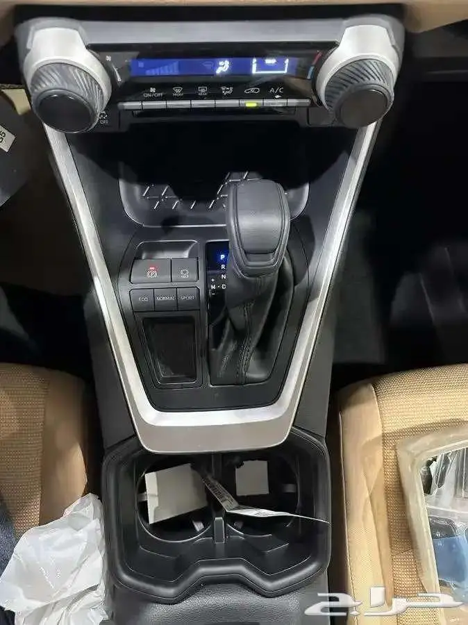 تويوتا راف فور LE بنزين ستاندر دفع رباعي 2025 كاش او بنك 9