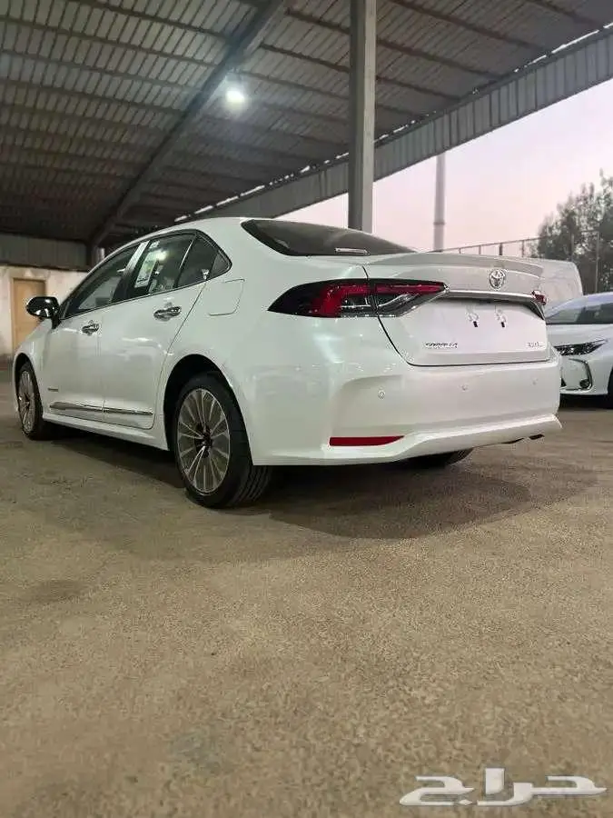 تويوتا كورولا فتحه بنزين موديل 2025 4