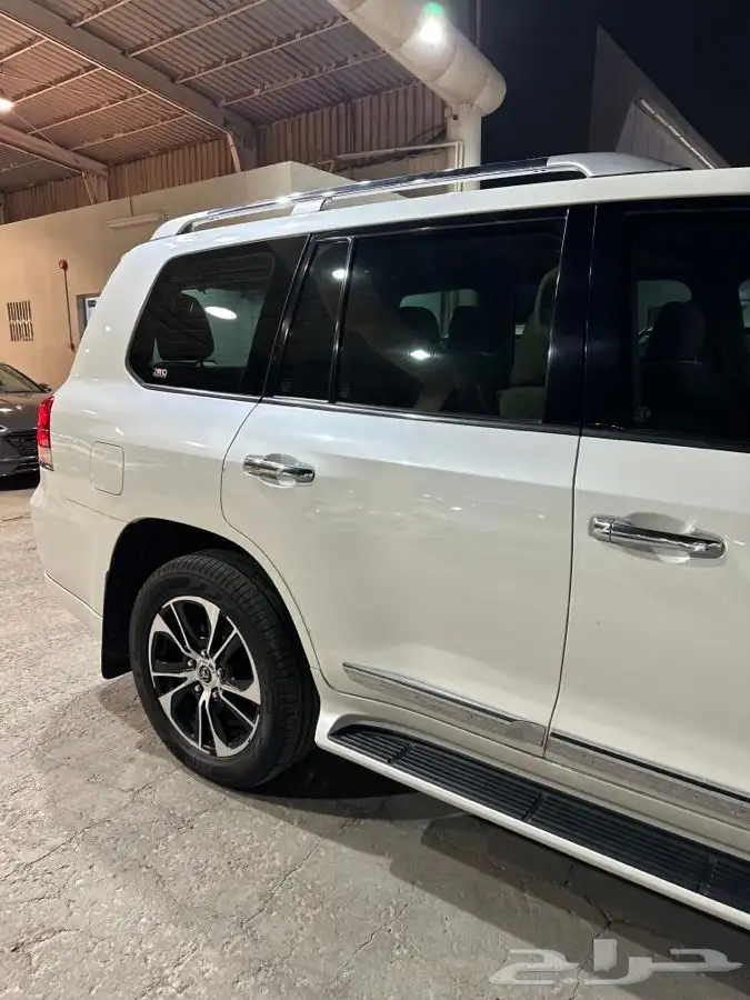 نبيع لاند كروزر 2021 تورنق ممشى قليل . 3