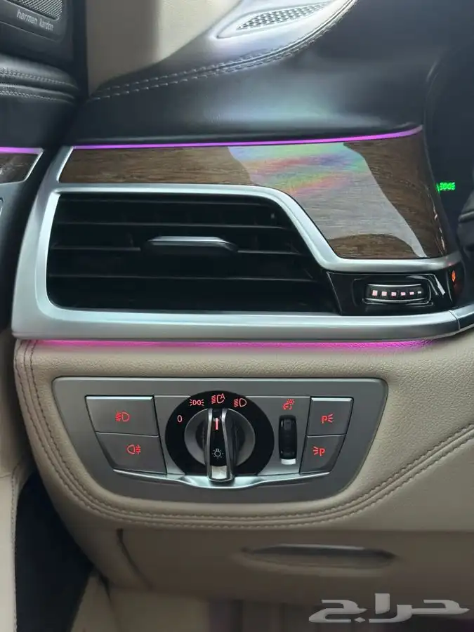 بي إم 740فل كامل مديل 2018 25