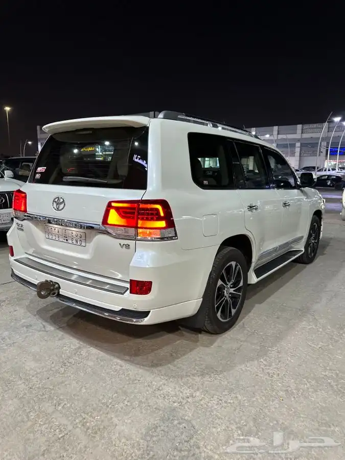 نبيع لاند كروزر 2021 تورنق ممشى قليل . 5