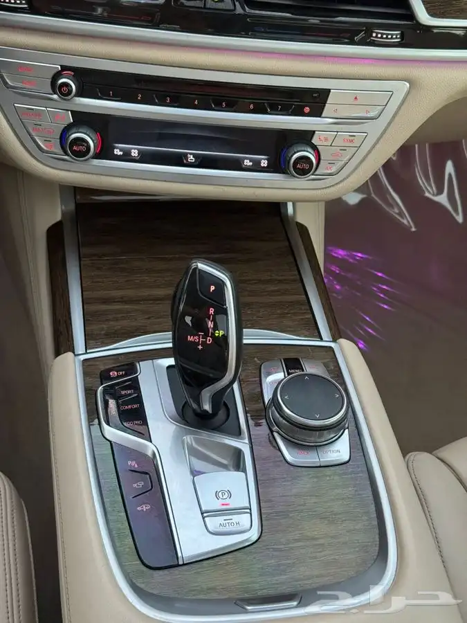 بي إم 740فل كامل مديل 2018 29