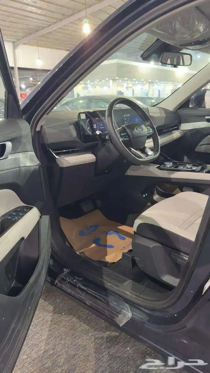 فورد تير توري ترند وامبيانتي وتيتانيوم2026 11