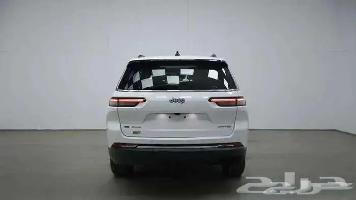 جيب جراند شيروكي ليميتد فل كامل 2023 2