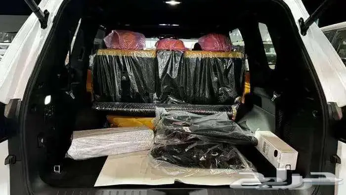 لكزس ال اكس 600 بي بي 2025 9