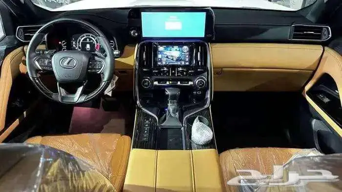 لكزس ال اكس 600 بي بي 2025 3