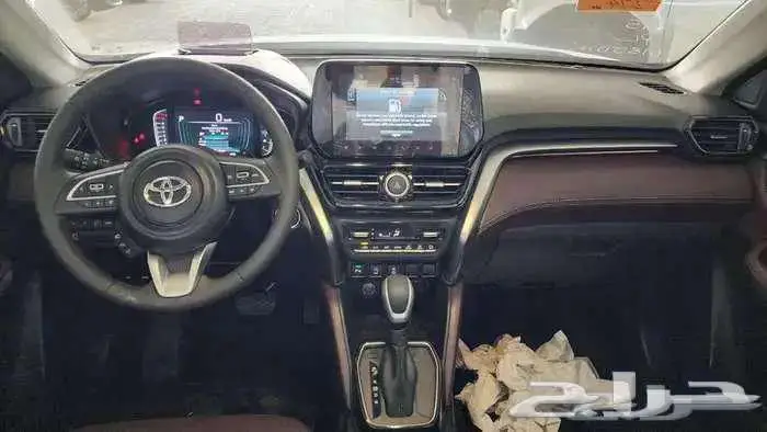 تويوتا اوربان GLX موديل 2026 كاش و أقساط 4