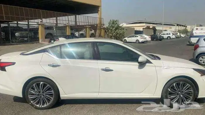 نيسان التيما SV نص فل 2026 3