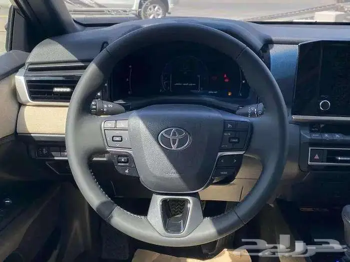 تويوتا كامري LE موديل 2025 نص فل كاش و اقساط 10
