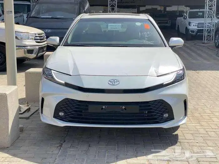 تويوتا كامري LE موديل 2025 نص فل كاش و اقساط 1