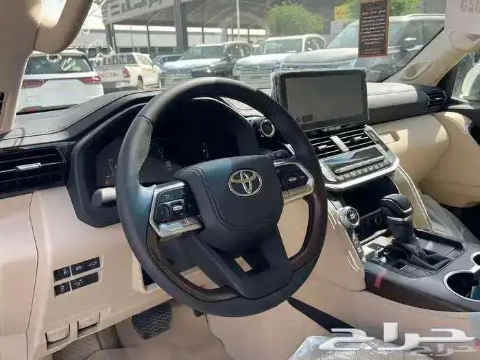 لاندكروزر 2025 GXR L5 S خليجي 6