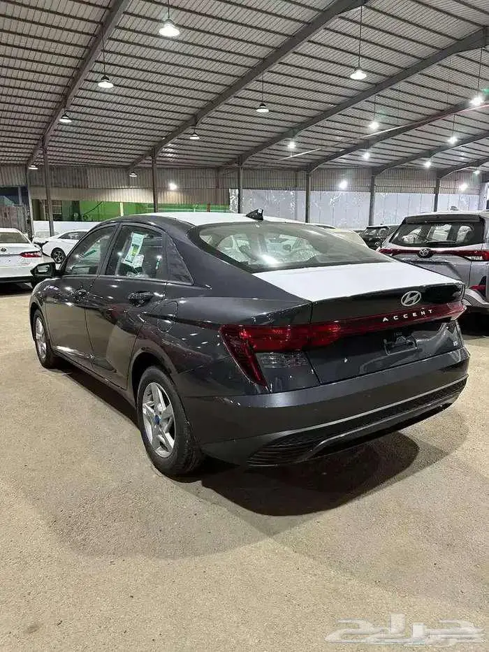 اكسنت فلييت 2025 1