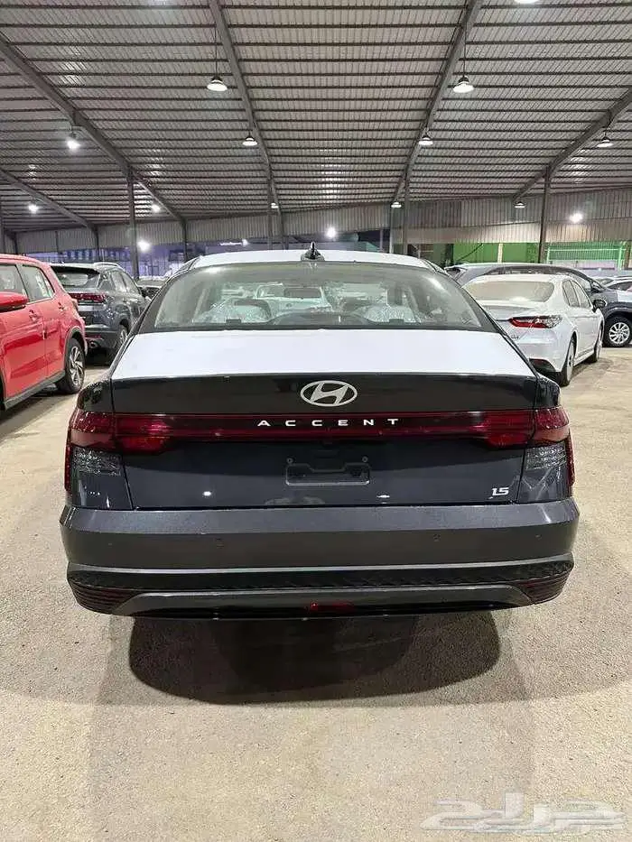 اكسنت فلييت 2025 3