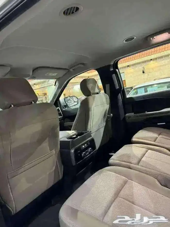 للبيع فورد اكسبيدشن 2019 دبل سعودي وارد الجزيره 52