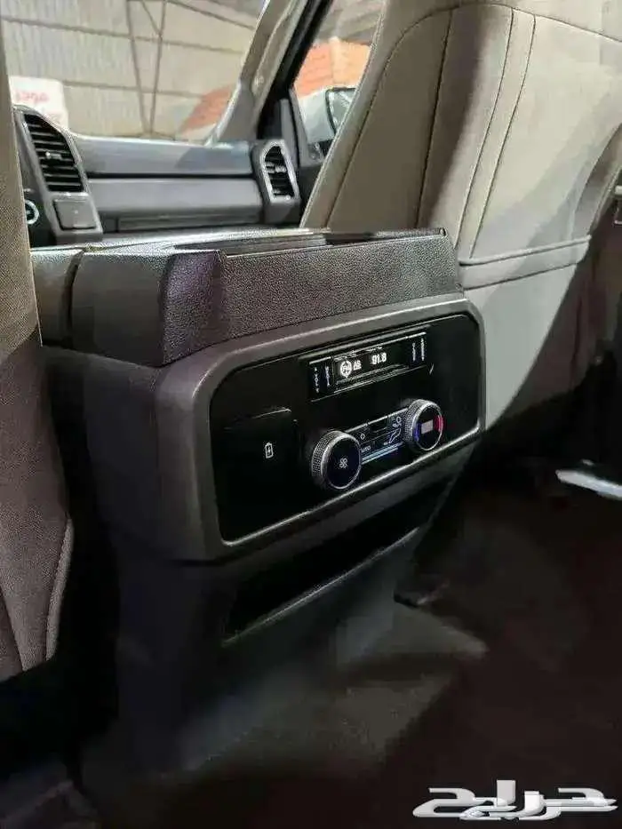 للبيع فورد اكسبيدشن 2019 دبل سعودي وارد الجزيره 53