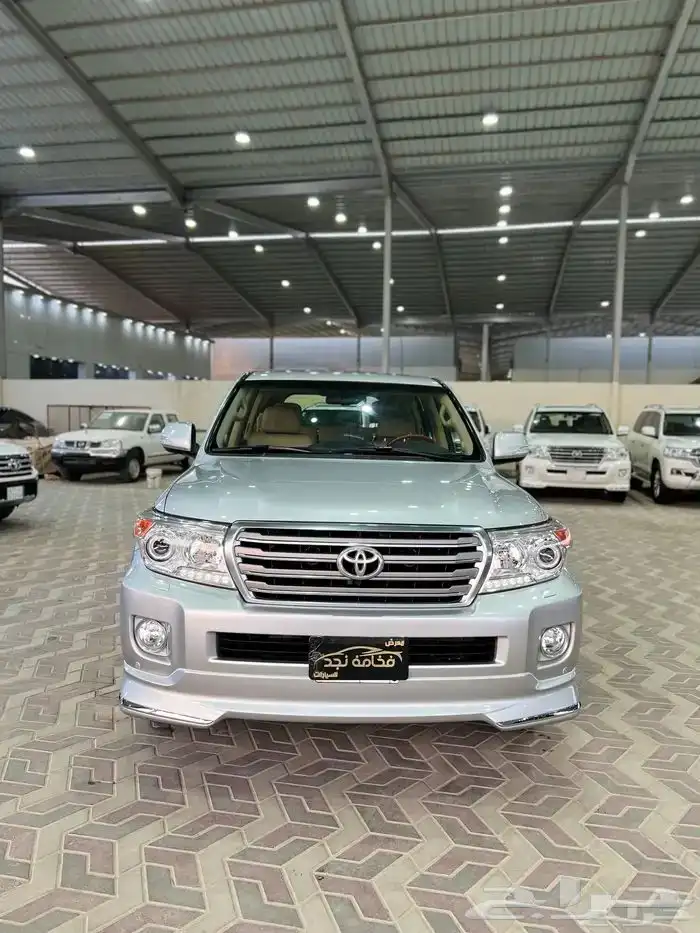 تويوتا فكسار 2015 سعودي فل كامل ماشي 162 الف قمة فالنظافة 0