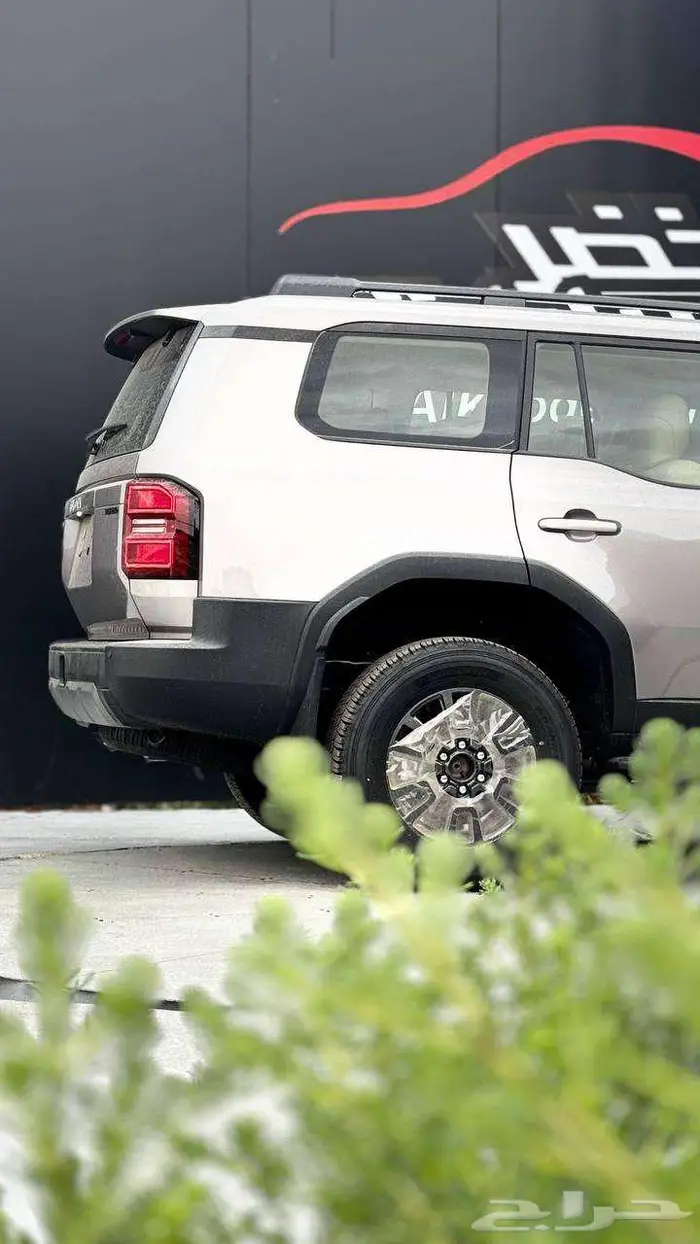 تويوتا برادو TXL3 موديل 2025 فل كامل لدى الخضر للسيارات 17