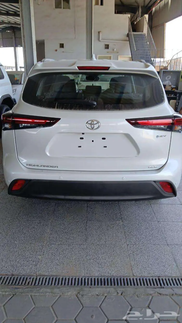 تويوتا هايلاندر GLE 2025 3