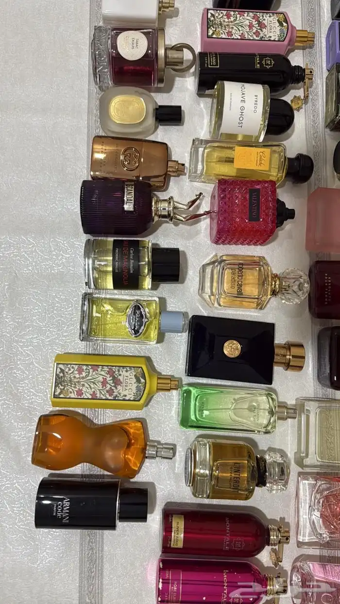 عطور ماركات اصليه بدون كراتين استوكات جديده بربع القيمه 0
