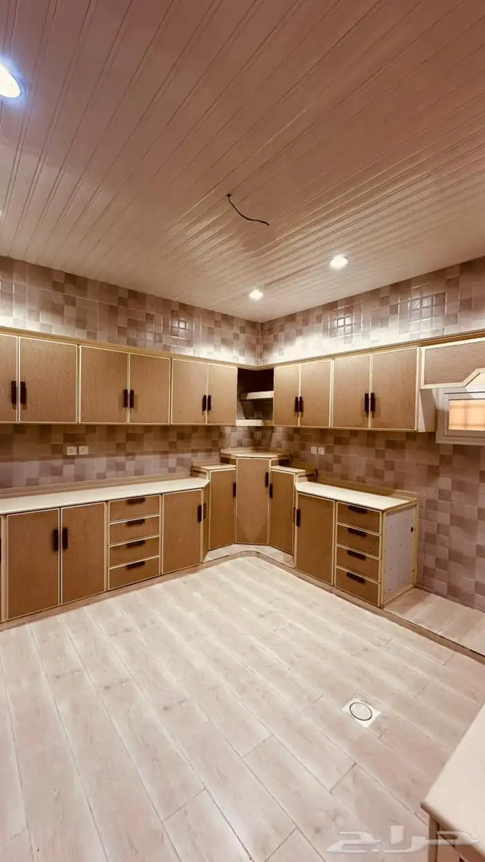 شقه واسعه مميزه للايجار 7