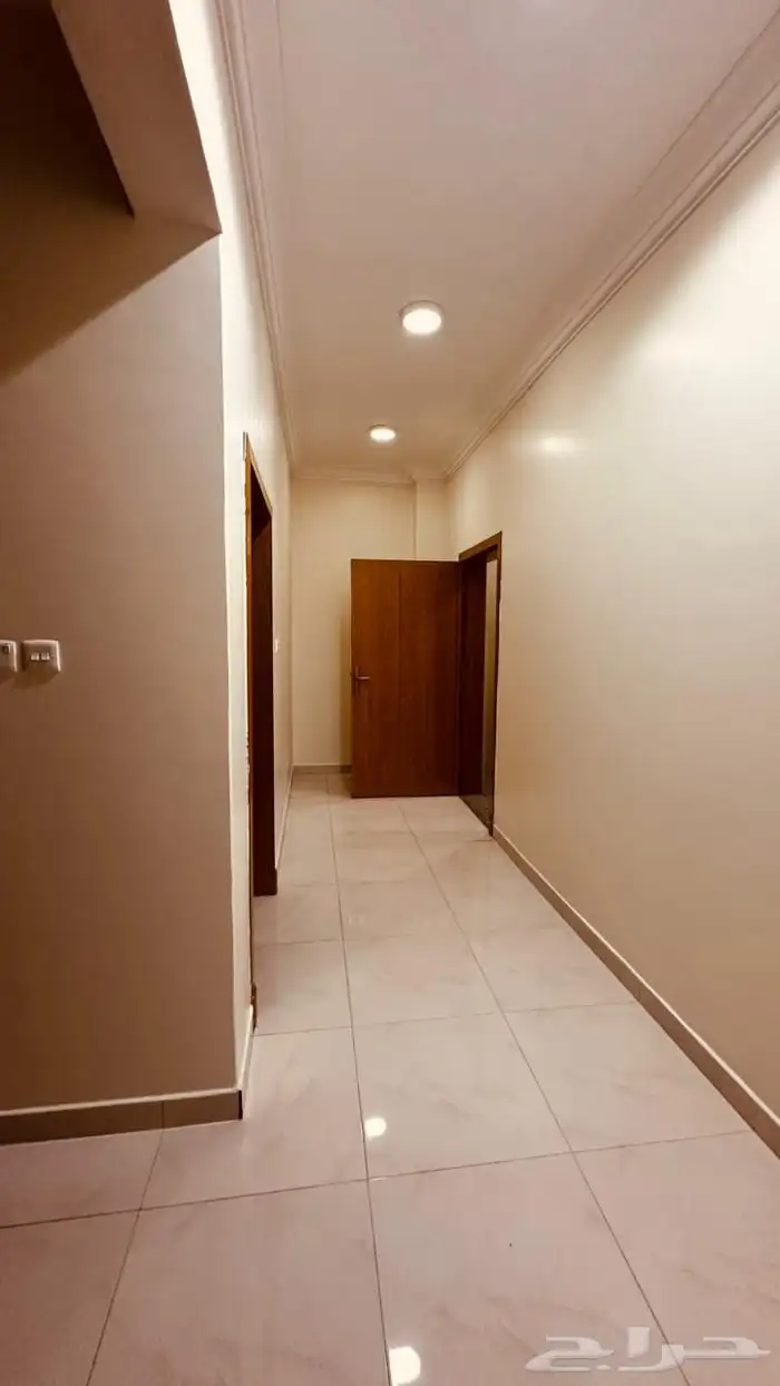 شقه واسعه مميزه للايجار 9