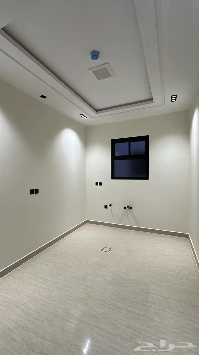 عماره 10 شقق للايجار بالكامل حي طويق 20