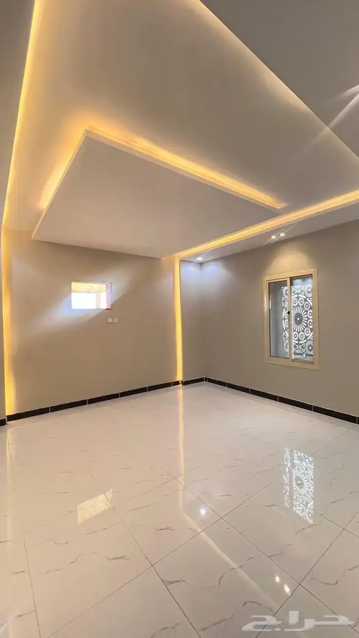 شقة غرفتين ومطبخ وحمام وصاله للايجار ببحرة 5