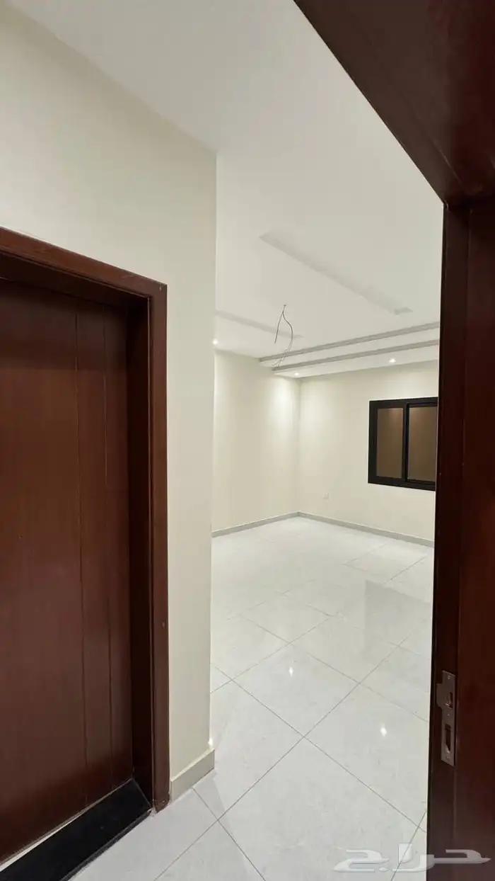 شقه تمليك في جده حي الصفا 3 غرف مدخلين الدور الرابع 7