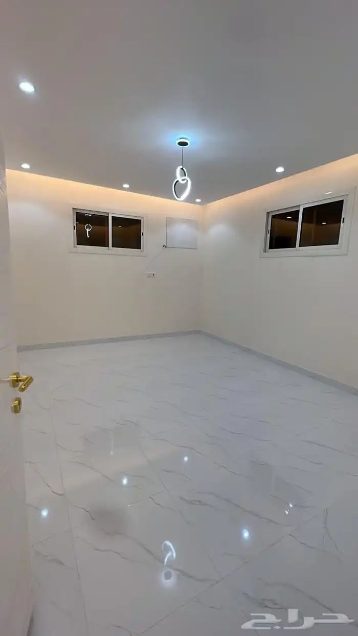 بيع شقه دور ثاني حي الريان تبوك 450 الف 1