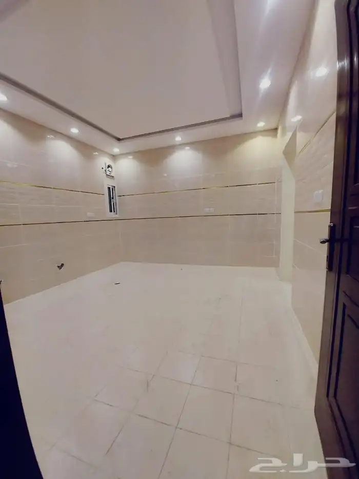 شقة 7 غرفة للإيجار 12