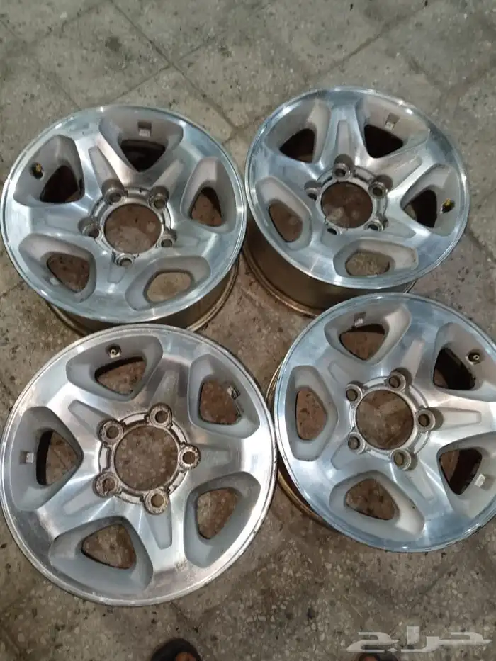 البيع جنوط ربع رفرف اصليه 2