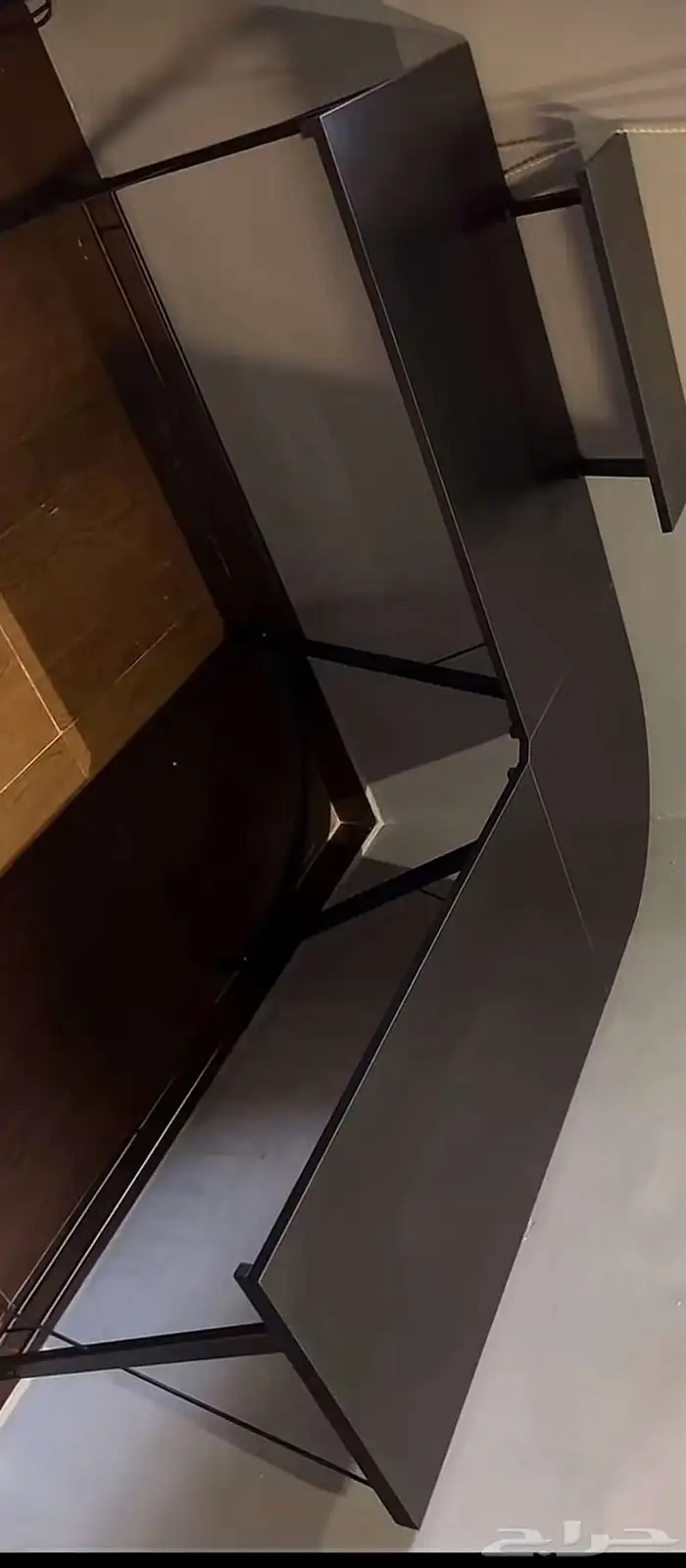 طاوله قيمنق حرف L اسود 1