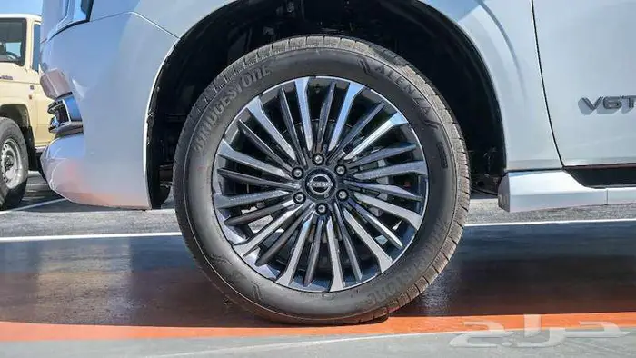 للبيع جنوط نيسان باترول بلاتينيوم 2025 مقاس 22 0