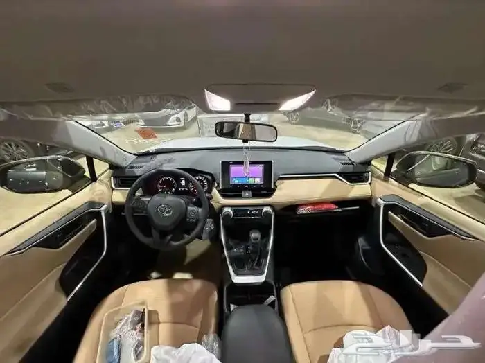 تويوتا راف فور LE بنزين ستاندر دفع رباعي 2025 كاش او بنك 12