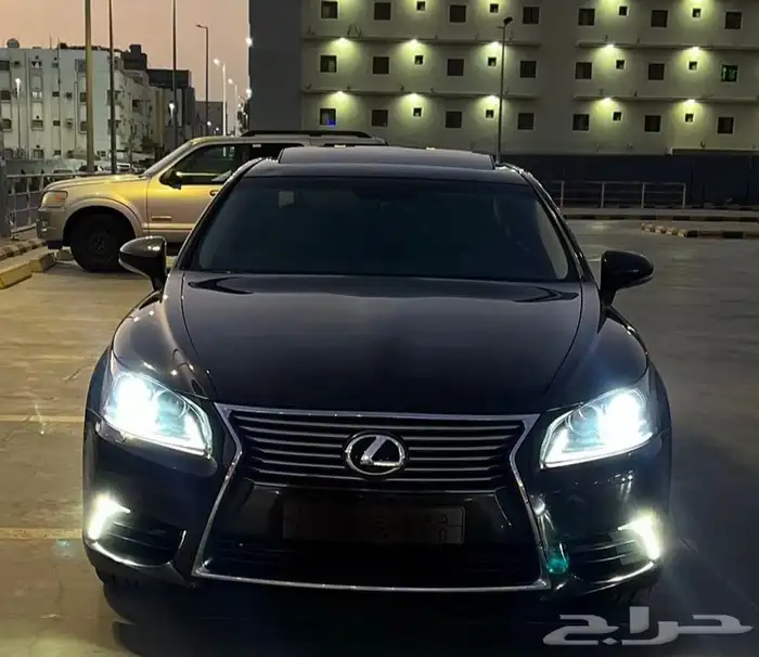 لكزس 460LS لارج شاصل طويل موديل 2013 وارد عبداللطيف جميل 3