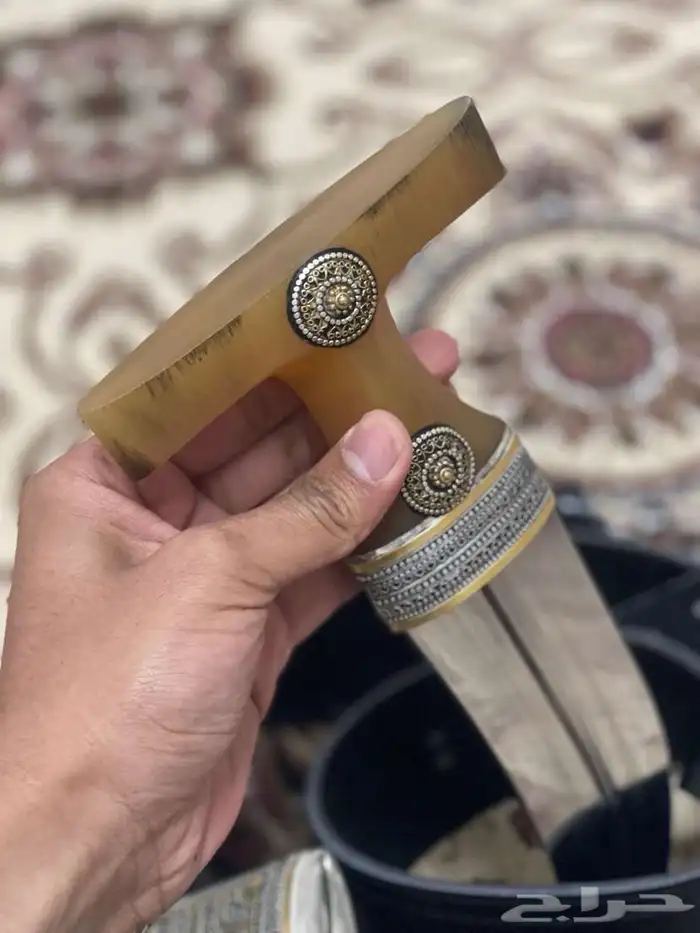 اقدم لكم خنجر حك زراف كفو مطرح 8 والموقع الحرجه واقبل بدل 2