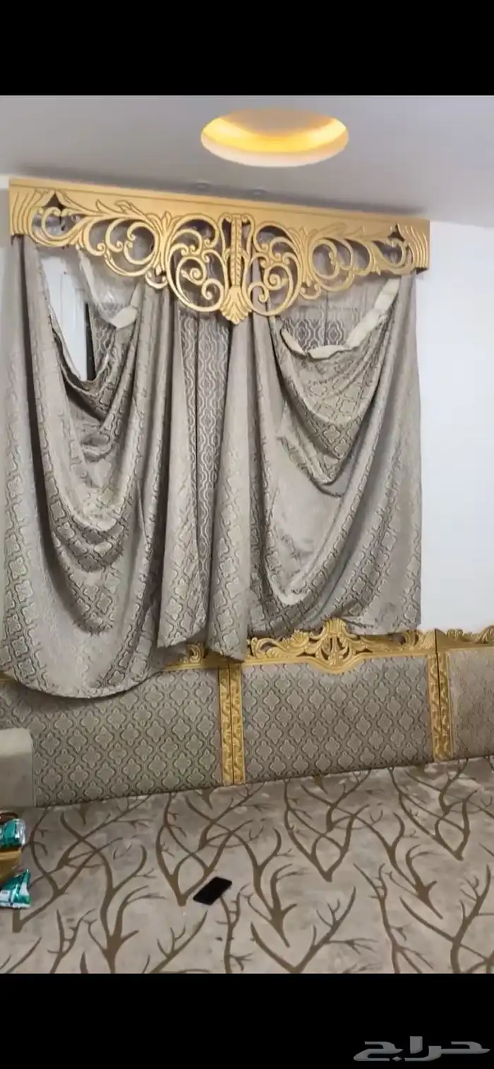 كنب خشب ارضي 4  5 شبه جديد مع ستاره بنسب لستار محتاجه تثبيت 1