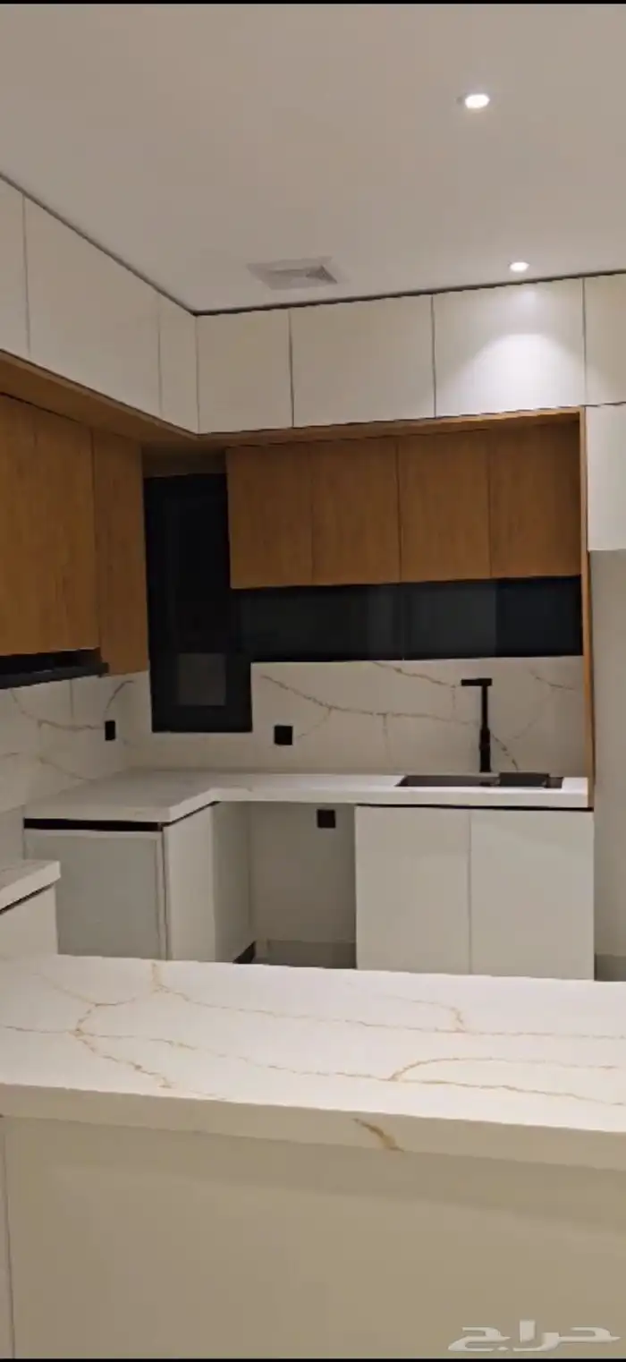 شقه للايجار حي البحر مكيفات مطبخ راكب 3