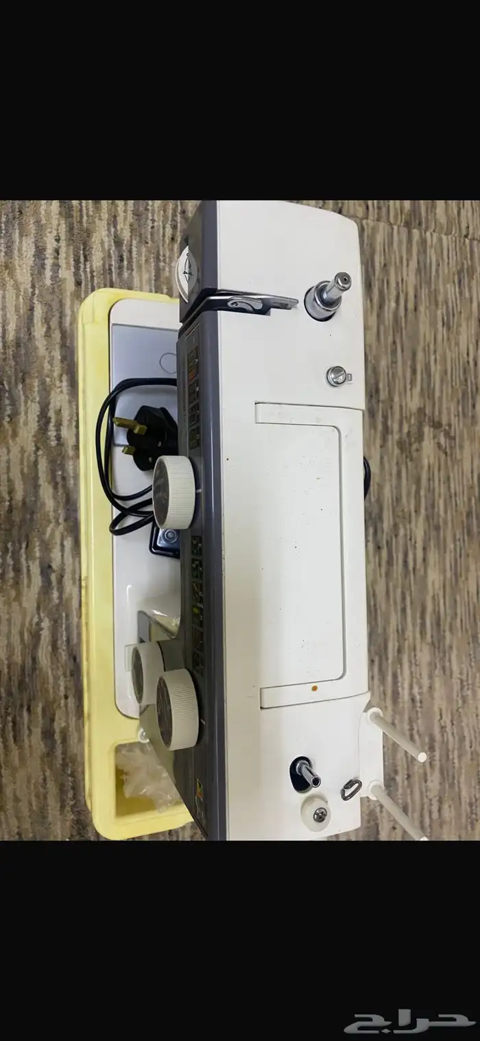 مكينة خياطه جديده جميع اغراضها معها 4