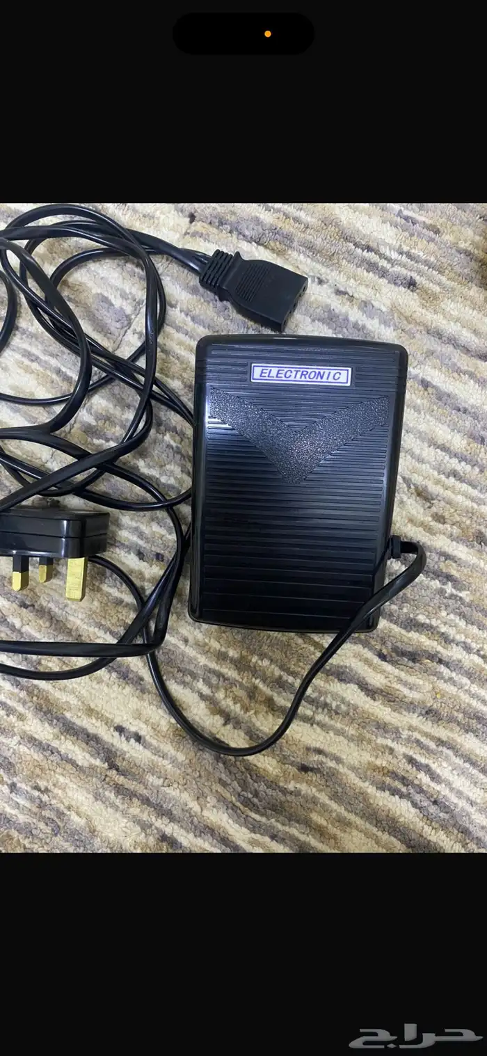 مكينة خياطه جديده جميع اغراضها معها 2